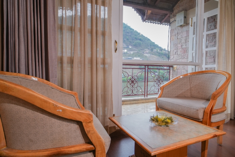 Neelesh Inn